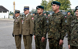 16. Pułk Logistyczny przyjął w szeregi pierwszych oficerów i szeregowych